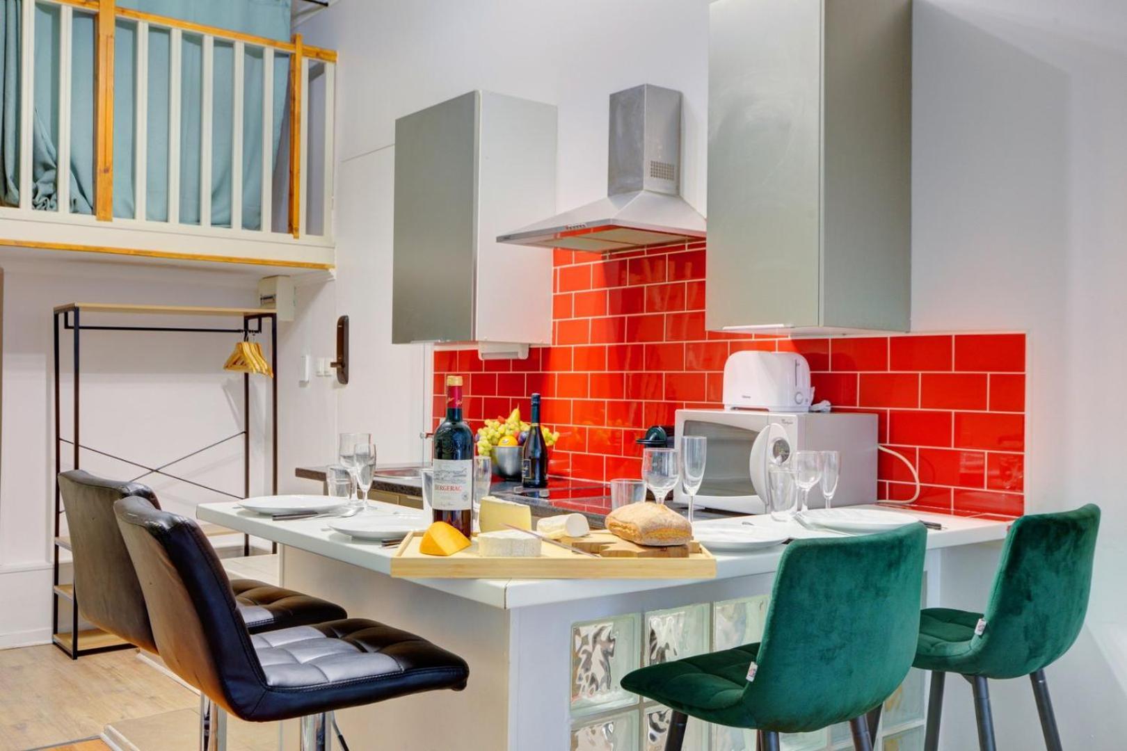 Bluestay 108 - Superb In * Paris